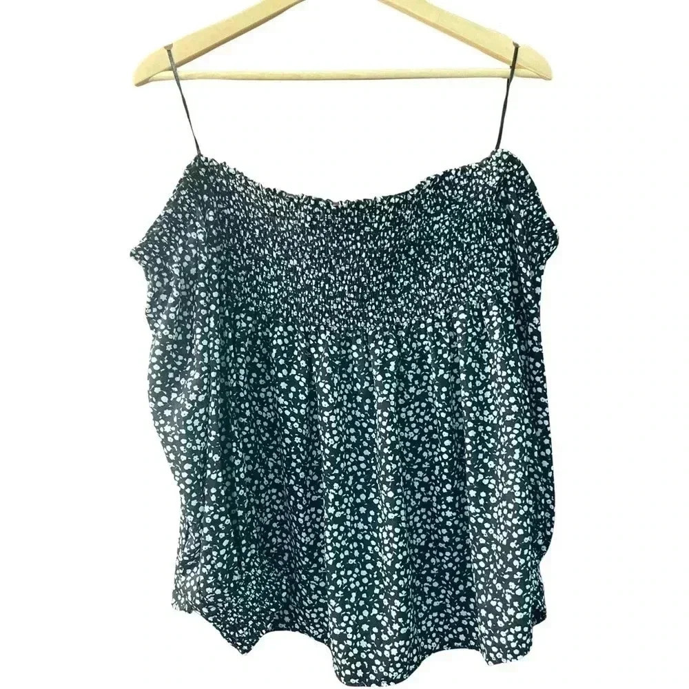NWT Romeo and‎ Juliet Couture shirt size medium